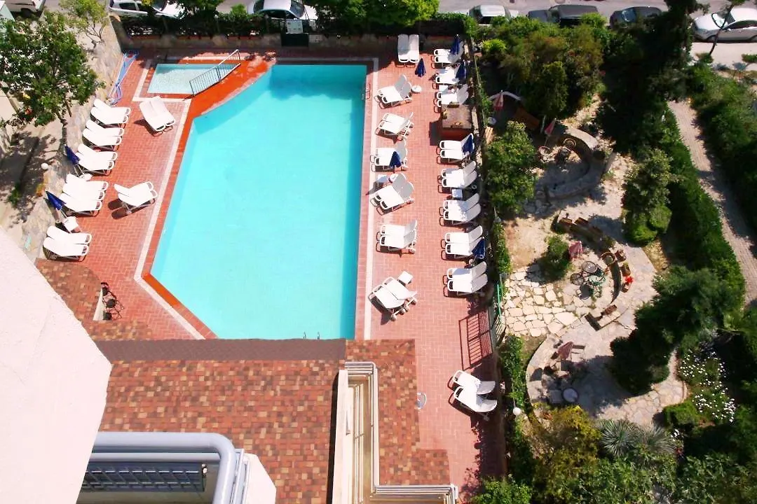 ***  Uslan Hotel Kuşadası Turkije