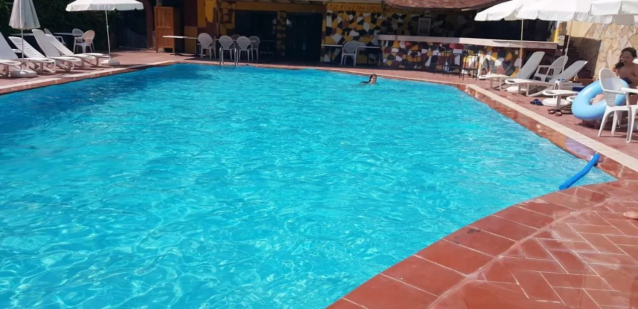 Uslan Hotel Kuşadası 3*,
